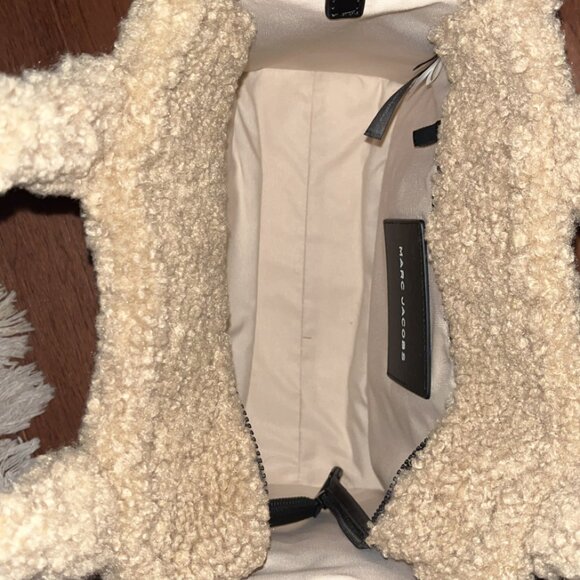 The Tote Bag: Teddy (small: Marc Jacobs) - Picture 4 of 6